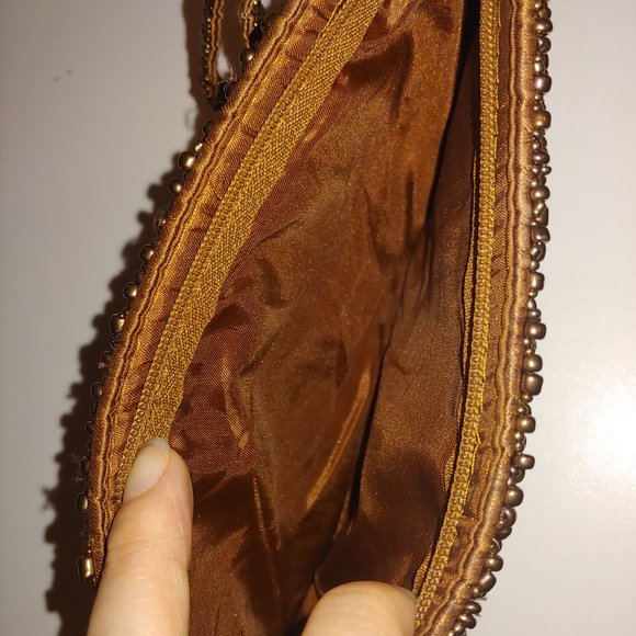 Beaded wristlet - Picture 4 of 11